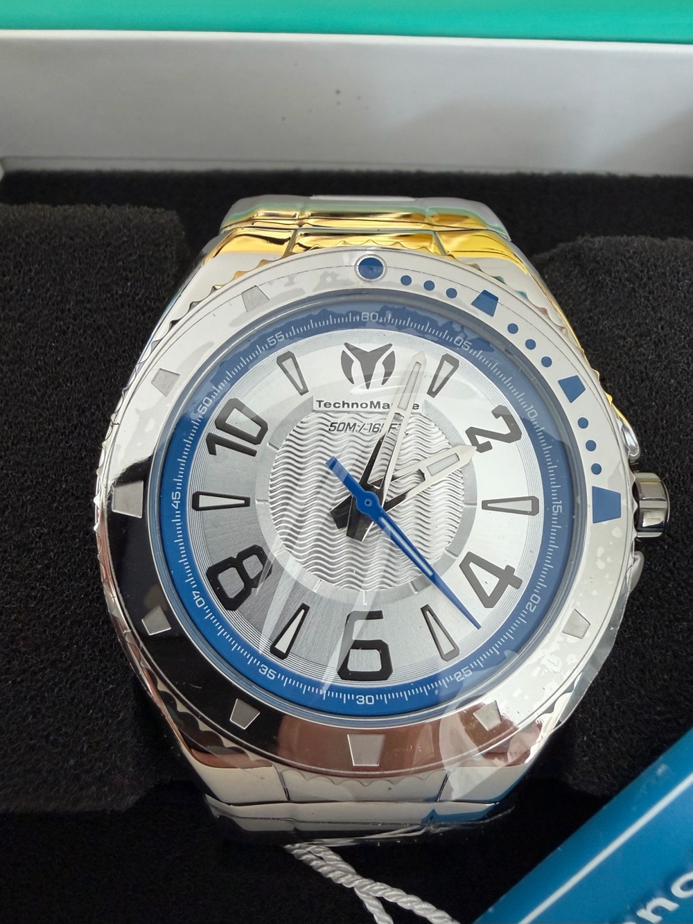 Technomarine Lusso Mare Silver & Blue Men's Stainless Watch. Model 70174804 NIB